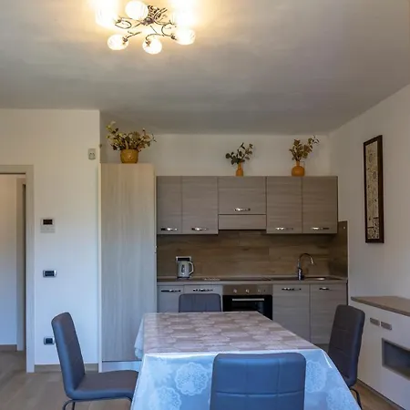 With Garden And Parking Appartement Bellagio