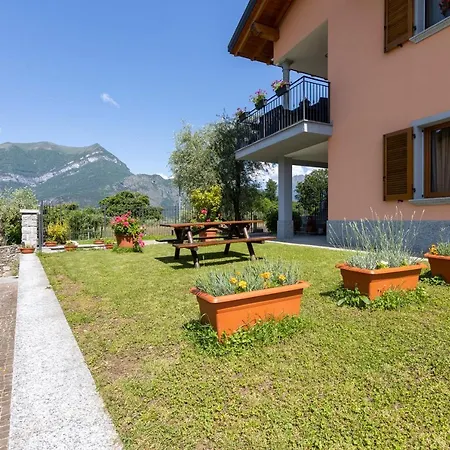 With Garden And Parking Appartement *