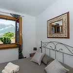 Apartmán With Garden And Parking *