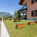 With Garden And Parking Apartmán *