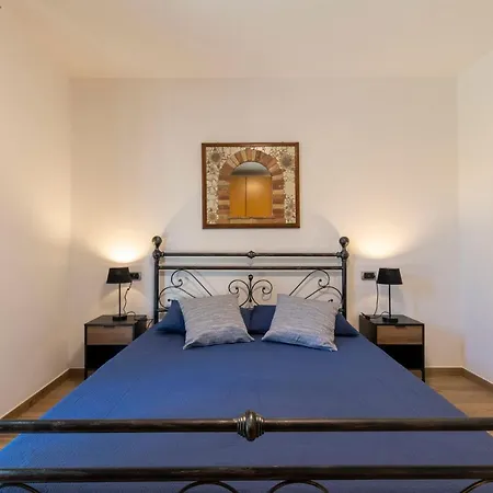 With Garden And Parking 公寓 *