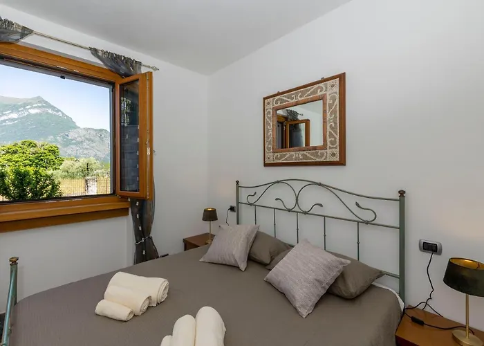 With Garden And Parking Apartment