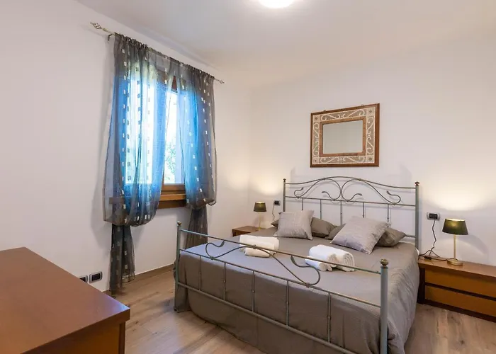 With Garden And Parking Apartment