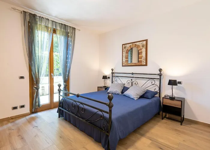 With Garden And Parking *