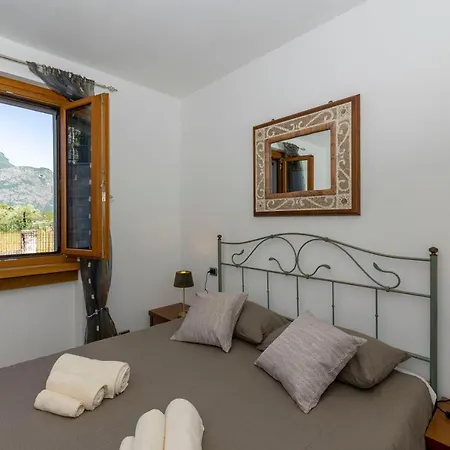 With Garden And Parking Appartement